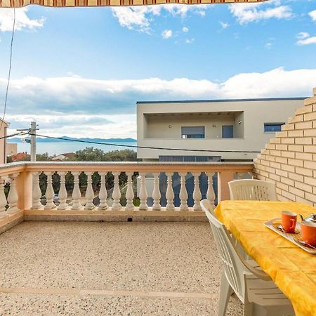 Family Friendly Seaside Apartments Kozino, Zadar - 5749 돈제페트레케인 외부 사진