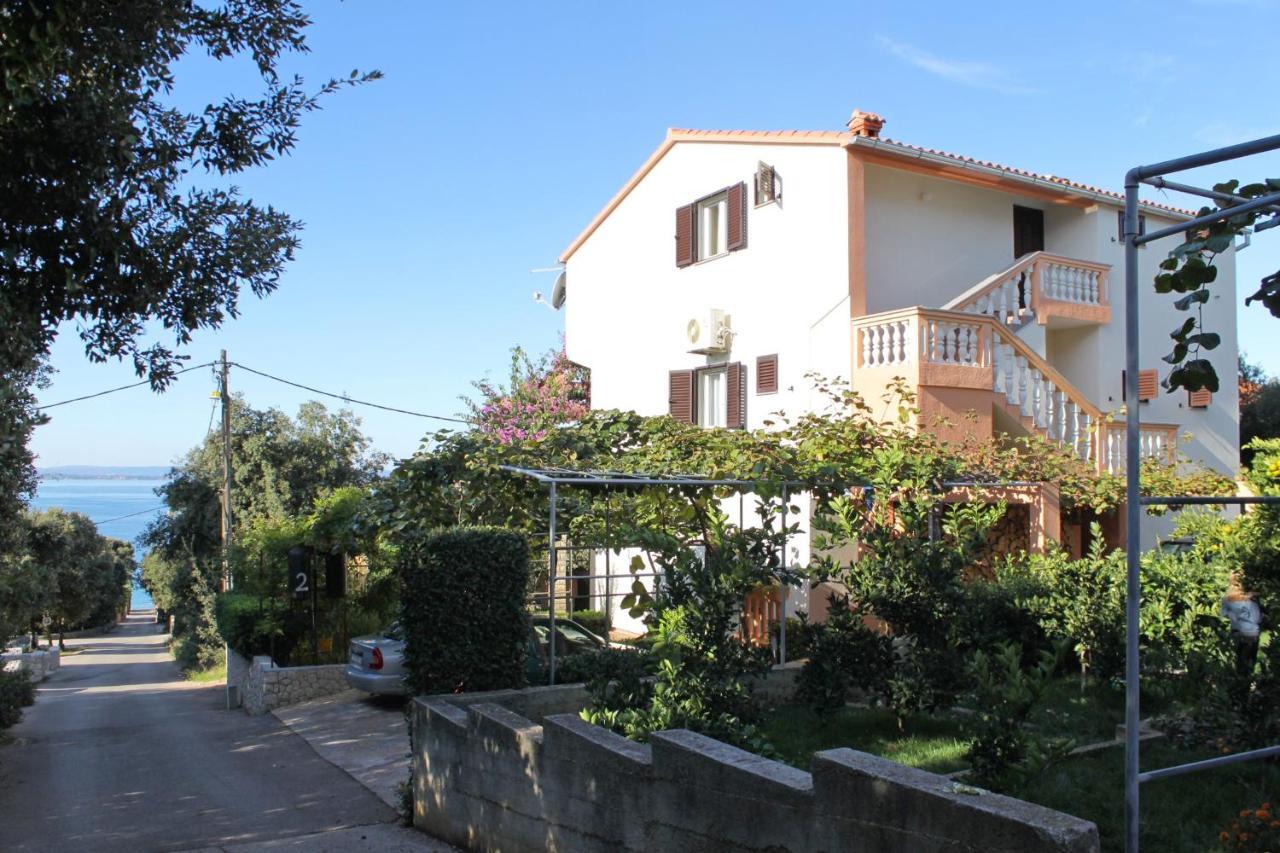 Family Friendly Seaside Apartments Kozino, Zadar - 5749 돈제페트레케인 외부 사진