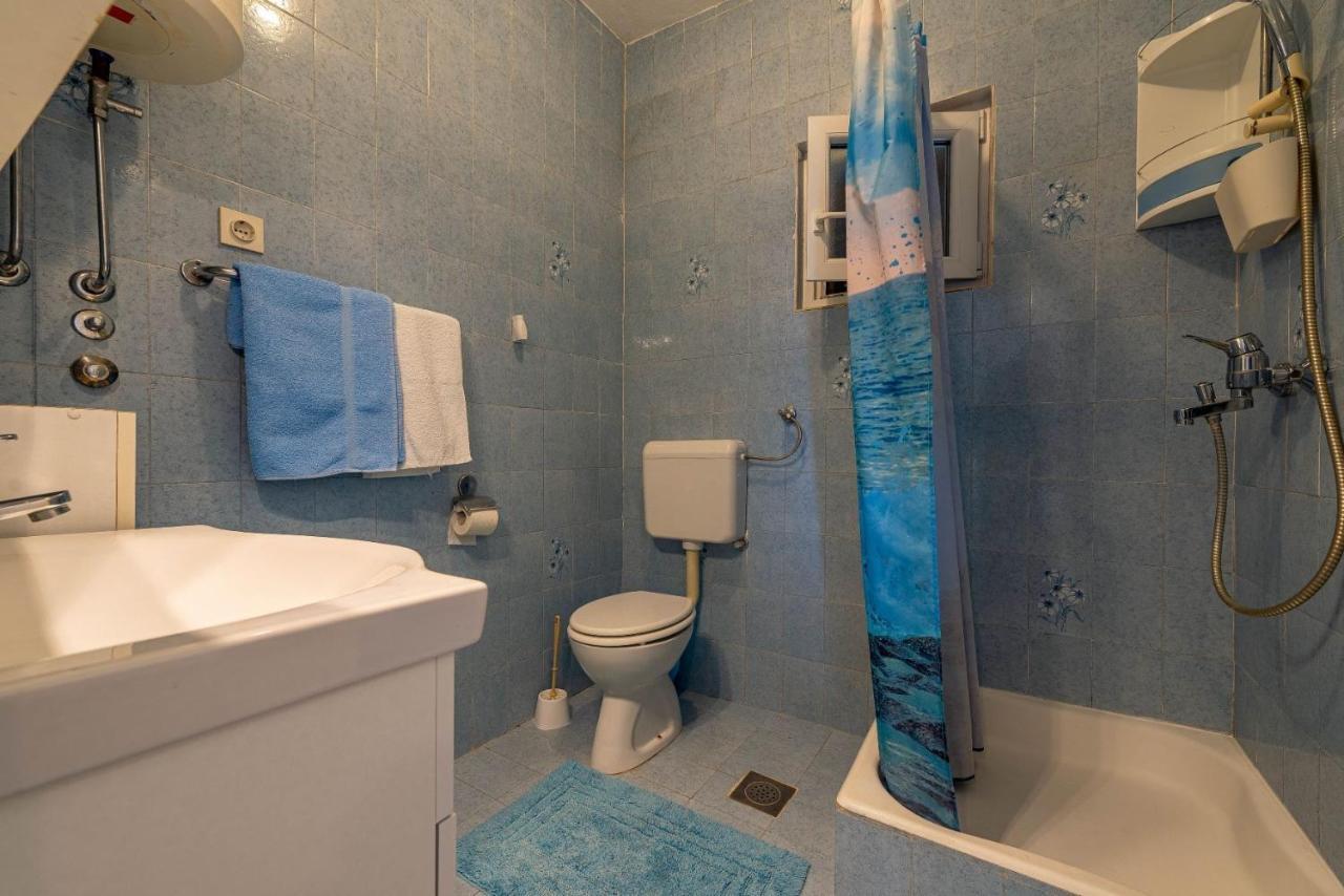 Family Friendly Seaside Apartments Kozino, Zadar - 5749 돈제페트레케인 외부 사진